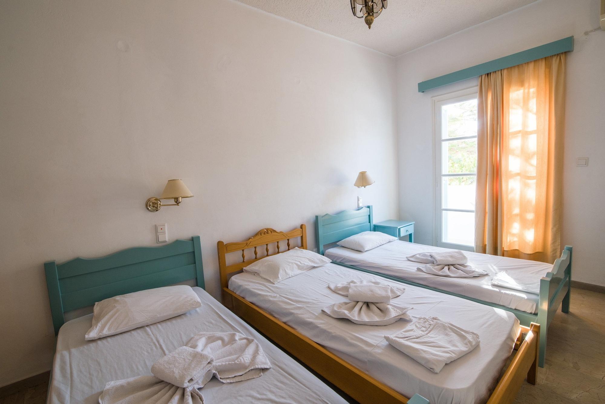 Kymata Hotel Kamári المظهر الخارجي الصورة