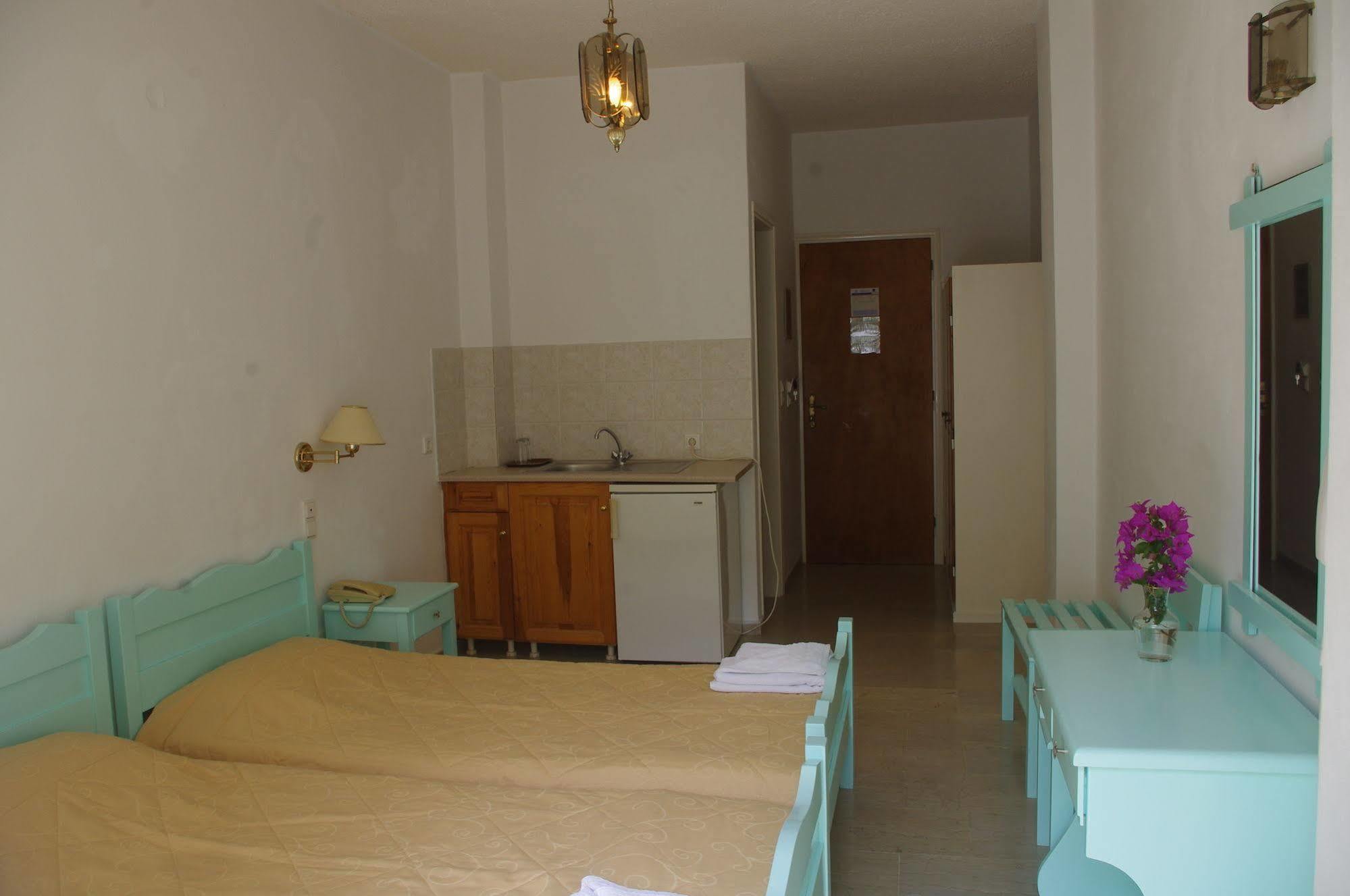 Kymata Hotel Kamári المظهر الخارجي الصورة